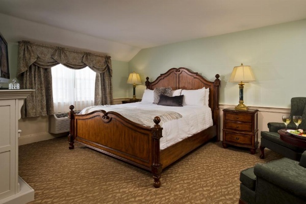 Dan'l Webster Inn and Spa image 19